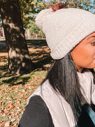 Heather Ivory pom pom beanie